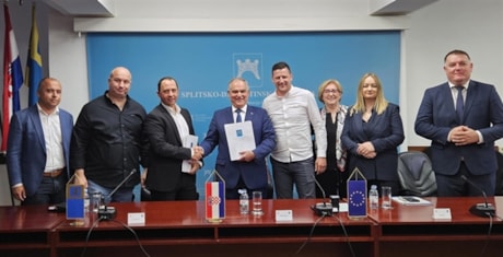 Potpisan ugovor o izgradnju centra za starije Dragljane