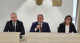 Predstavljene Vladine demografske mjere, na sastanku bili župan, gradonačenici i načelnici