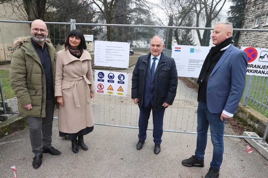 Splitsko-dalmatinska županija kreće u veliki investicijski ciklus u školstvu: Sinj prvi na redu s obnovom sportske dvorane vrijednom 2,3 milijuna eura!