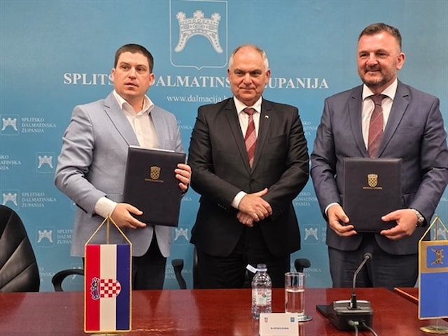 Vlada osigurala 10 milijuna eura: potpisan ugovor za rekonstrukciju ceste Podstrana – Žrnovnica – Tugare