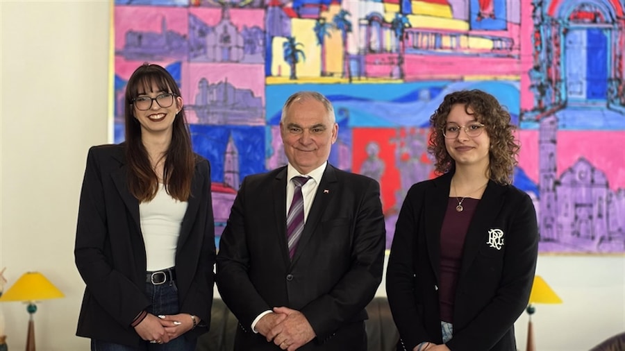 Mladi diplomati iz Splita u svjetskom vrhu: Župan primio učenice koje su predstavljale Hrvatsku u Ujedinjenim narodima