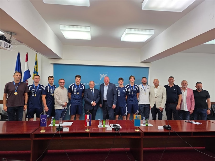 Župan Boban primio svjetske prvake: Mladi hrvatski vaterpolisti ponos Splitsko-dalmatinske županije