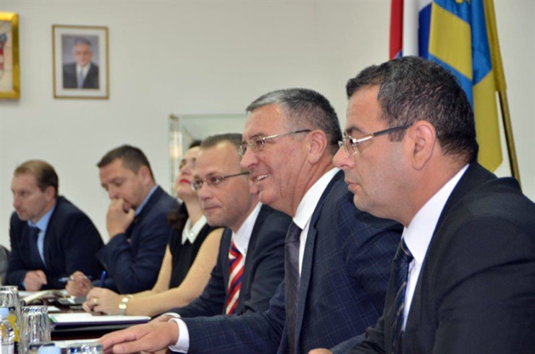 Ministar kulture Hasanbegović u radnom posjetu županiji