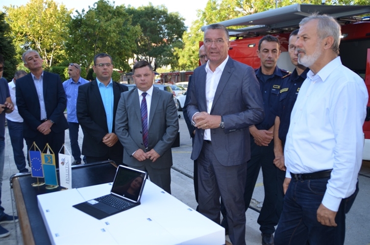 Primopredaja stožernog vozila Vatrogasnoj zajednici SDŽ